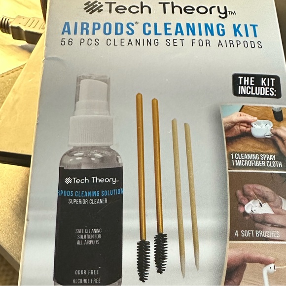 Tech Theory Airpods Cleaning Kit - Picture 2 of 2